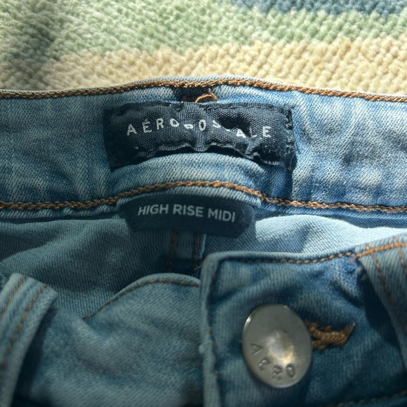 Aeropostale Light Blue Jean Shorts - Picture 2 of 4